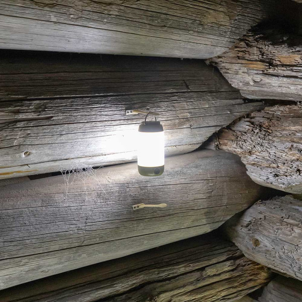 Laddbar LED-lykta Fenix CL26R Oliv, 400 lm