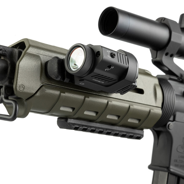 Vapenlampa Fenix GL22 röd lasersikte, 750 lm